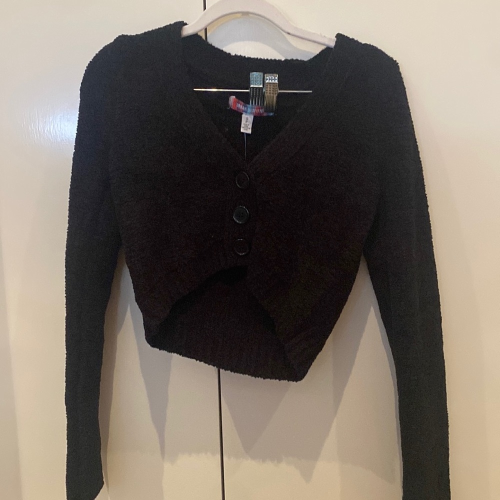 Cropped Urban Outfitters Sweater